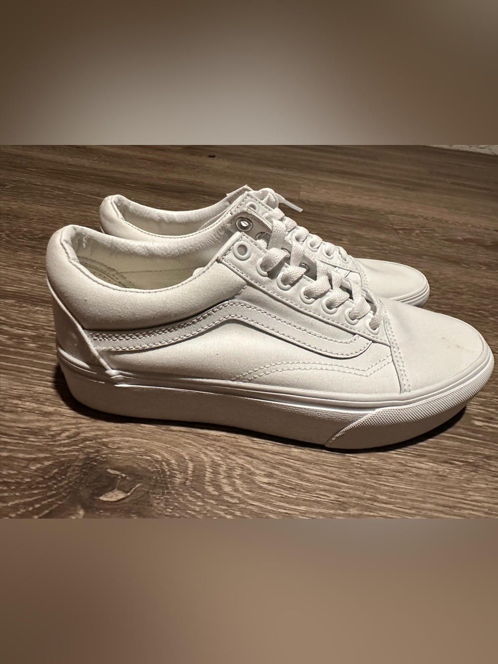 Vans Classic Low-Top Sneakers in White